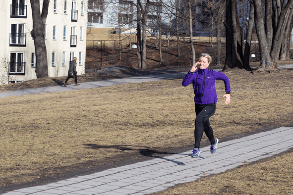 Spurt - trening utendørs - klinisk ernæringsfysiolog Anne Marie Skjølsvik